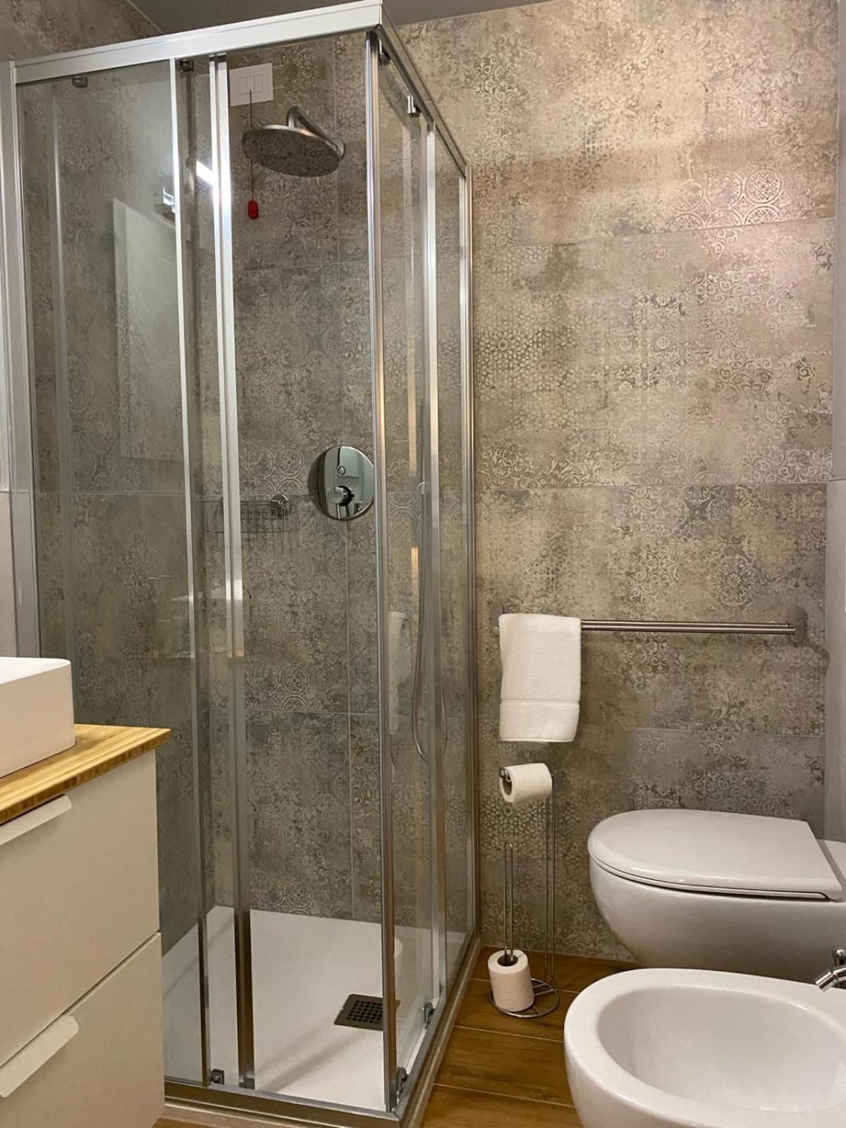 Wish Rooms Charme&Relax Bergamo Exterior foto