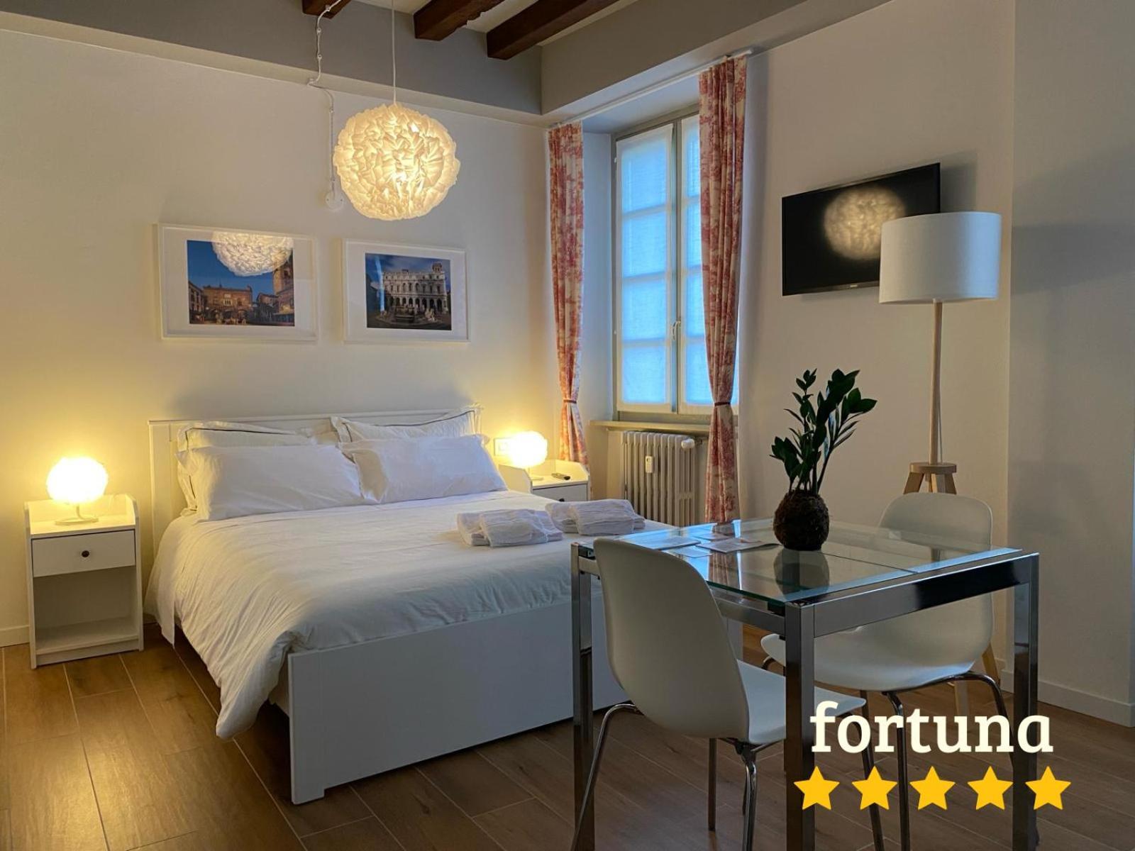 Wish Rooms Charme&Relax Bergamo Exterior foto